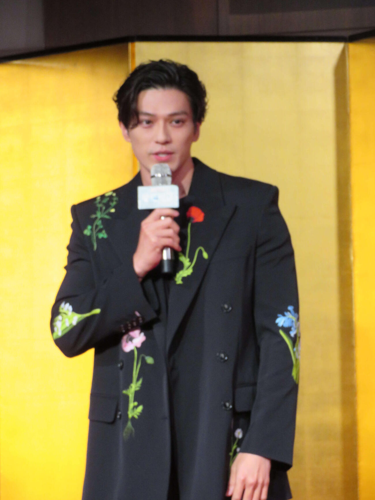 Netflixシリーズ実写版「ONE PIECE」シーズン2来日記者会見に出席した新田真剣佑（撮影・村上幸将）
