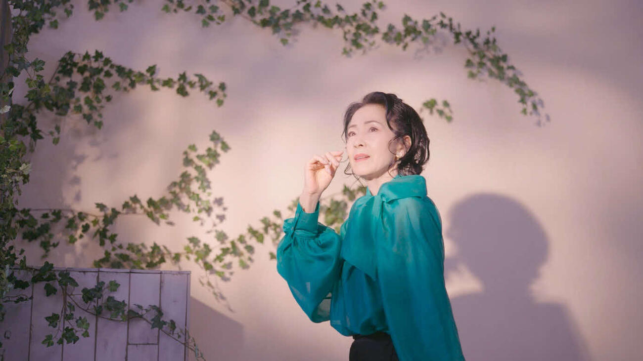 17年前の自分とMVで共演した坂本冬美