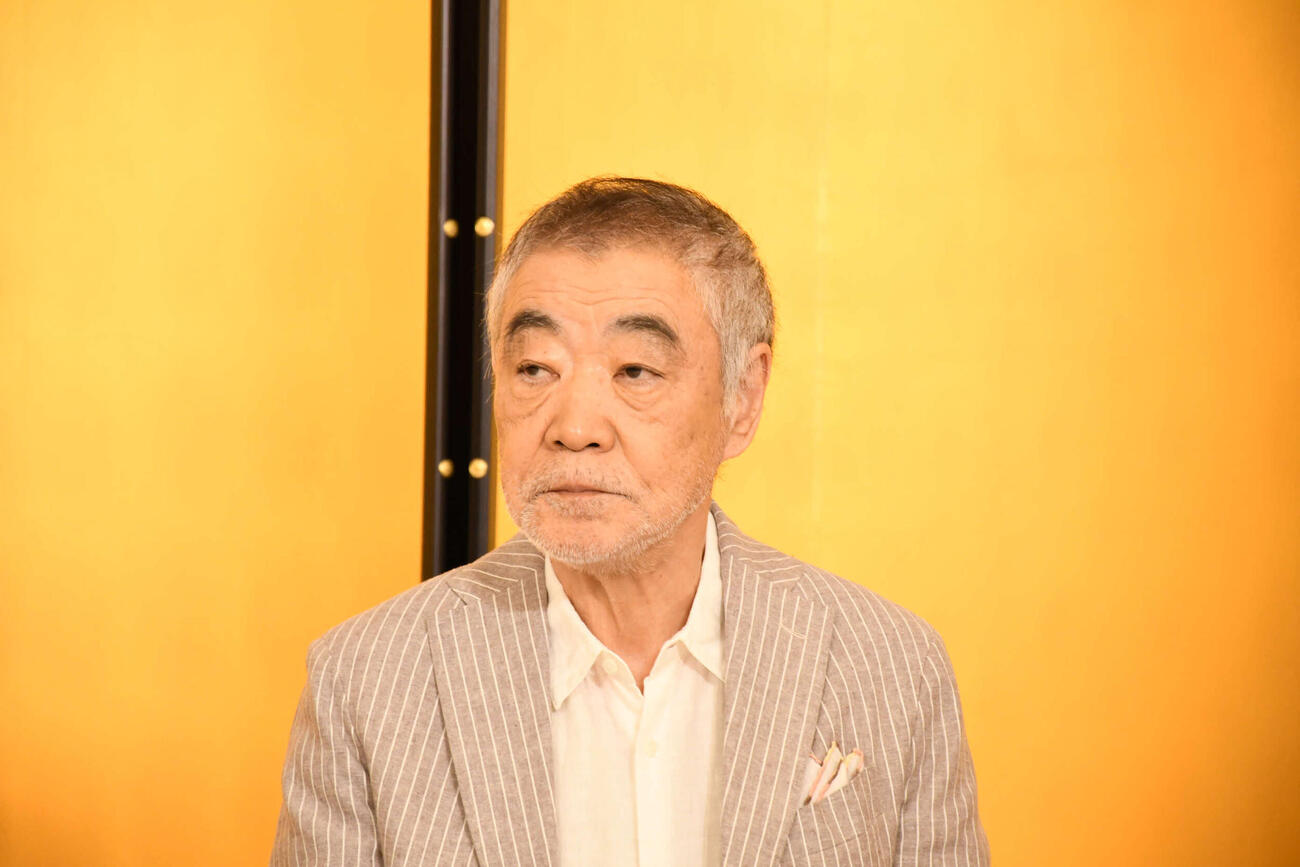 舞台「おだまり、お辰！」の制作発表会見で意気込みを語った柄本明（撮影・阪口孝志）