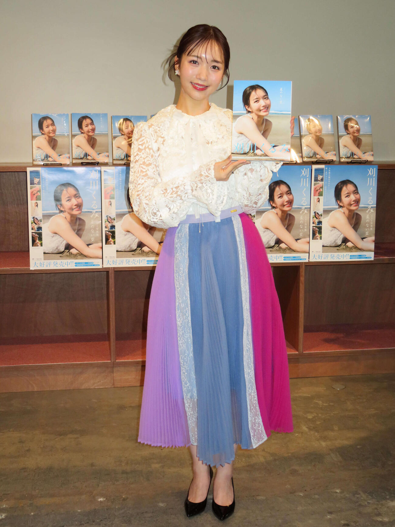 ファースト写真集「星のない空」発売記念イベントを開いた刈川くるみ（撮影・村上幸将）