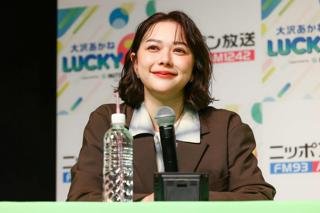 ニッポン放送「大沢あかねLUCKY7」公開収録にゲスト出演した村重杏奈