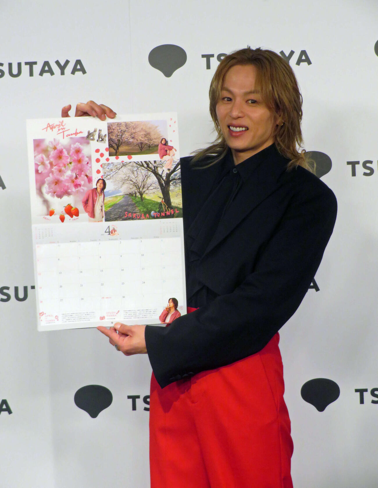 「新木宏典×丹波カレンダーブック2026．04－2027．03」発売記念会見に出席した新木宏典（撮影・川田和博）