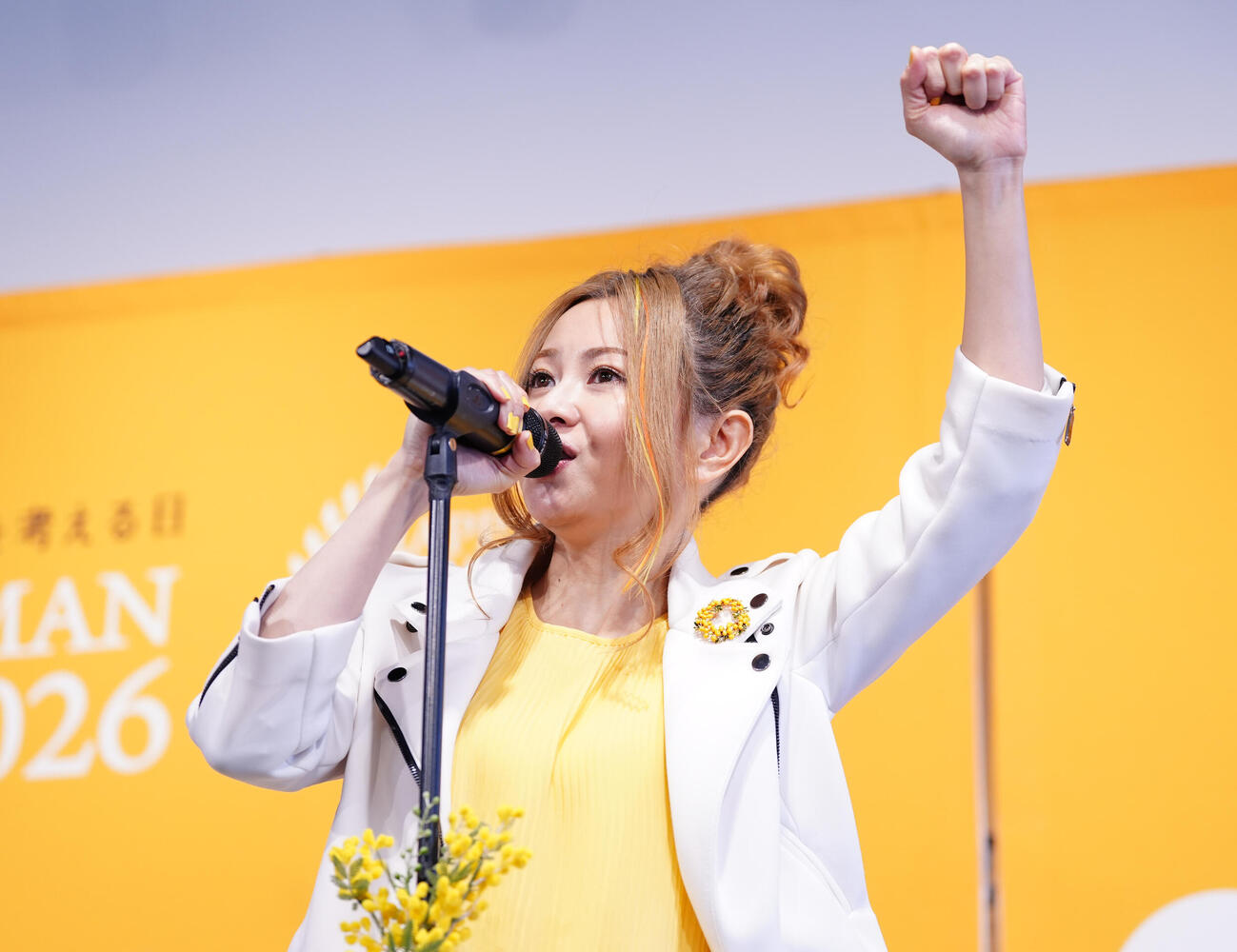 「国際女性デー　HAPPY WOMAN FESTA2026」でパフォーマンスする倉木麻衣（撮影・鈴木みどり）