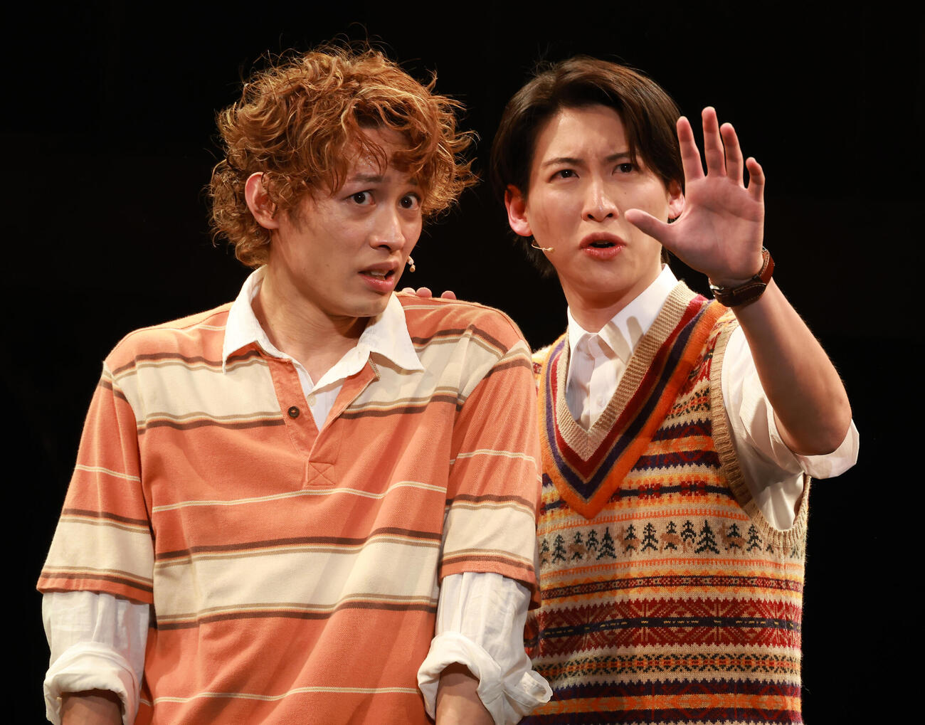 ミュージカル「ブラッド・ブラザーズ」ゲネプロで熱演する小林亮太（左）と山田健登（撮影・中島郁夫）