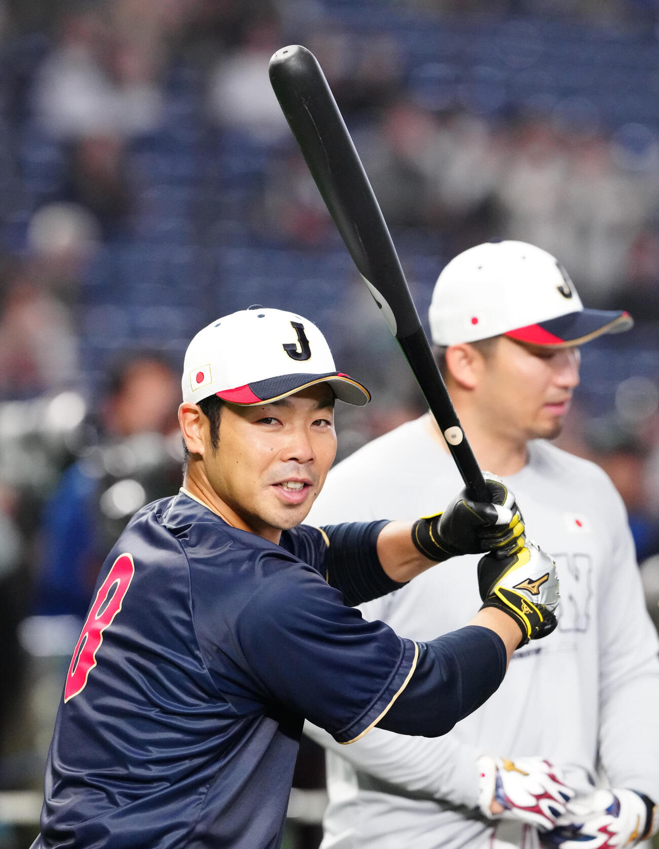 日本対チェコ　試合前、大谷のバットで打撃練習する近藤（撮影・江口和貴）