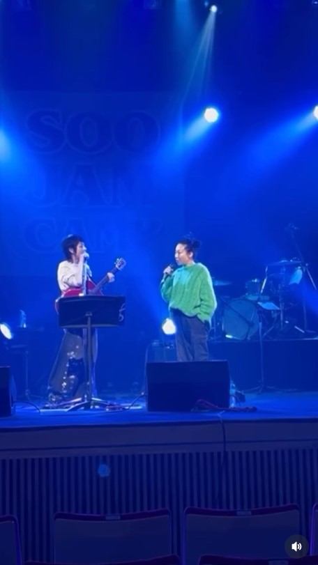 岸谷香のインスタグラムから