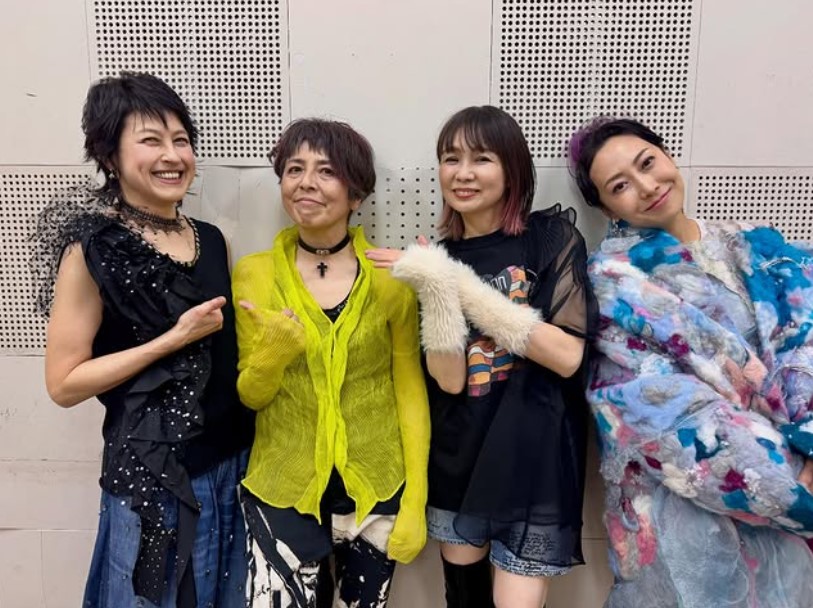 岸谷香のインスタグラムから