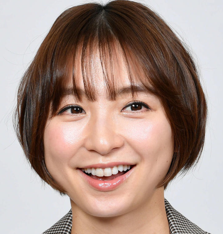 篠田麻里子（2021年4月）