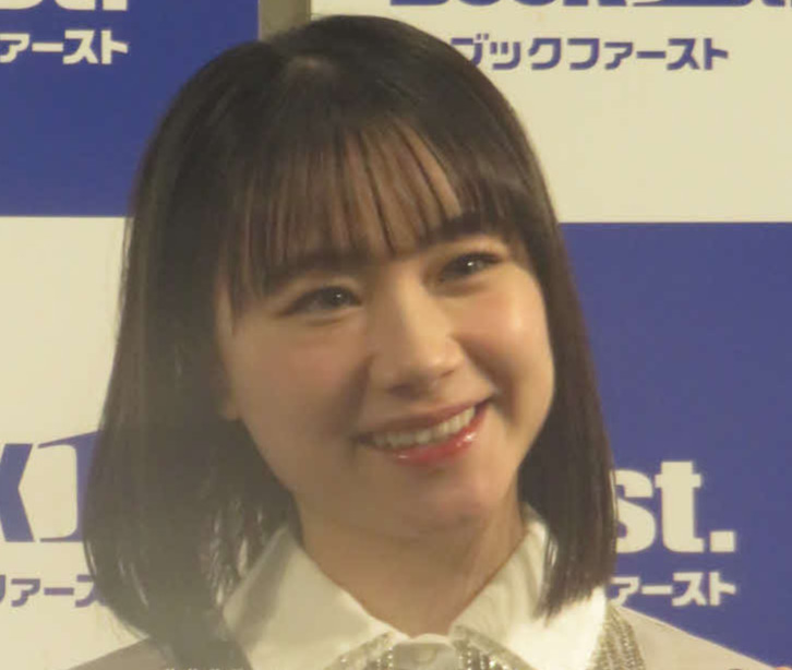 石田亜佑美（2025年11月撮影）
