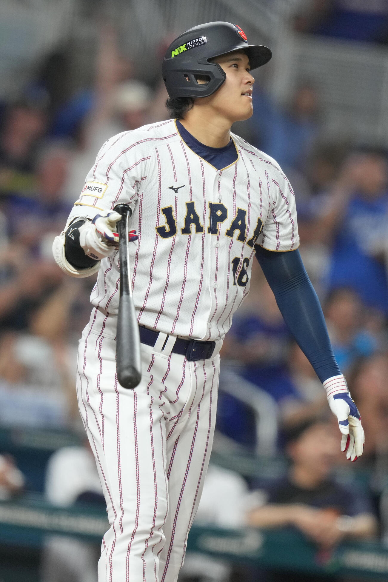 1回、同点ソロを放ち「確信歩き」する大谷翔平（AP）