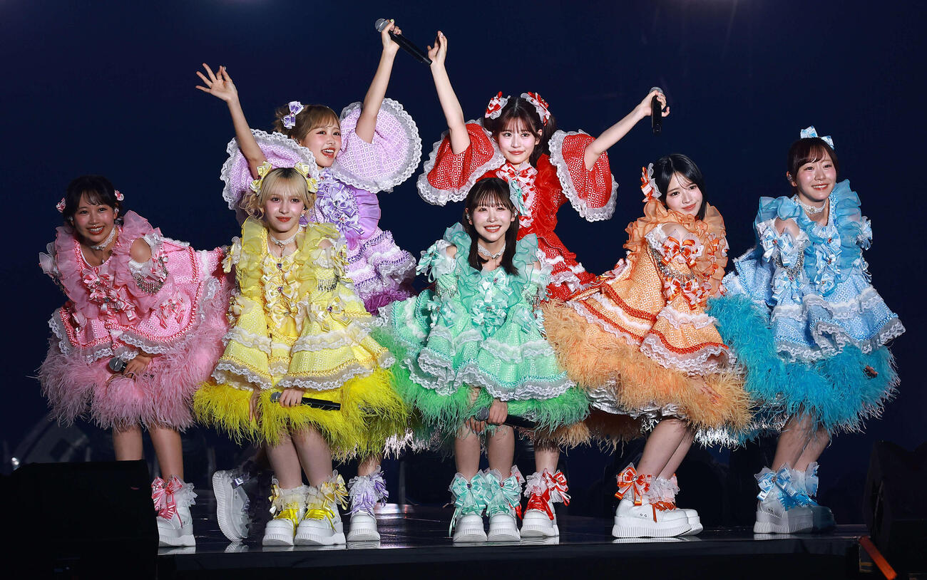 「CREATEs presents IDOL RUNWAY COLLECTION 2026 Supported by TGC」に登場したFRUITS ZIPPER（撮影・野上伸悟）