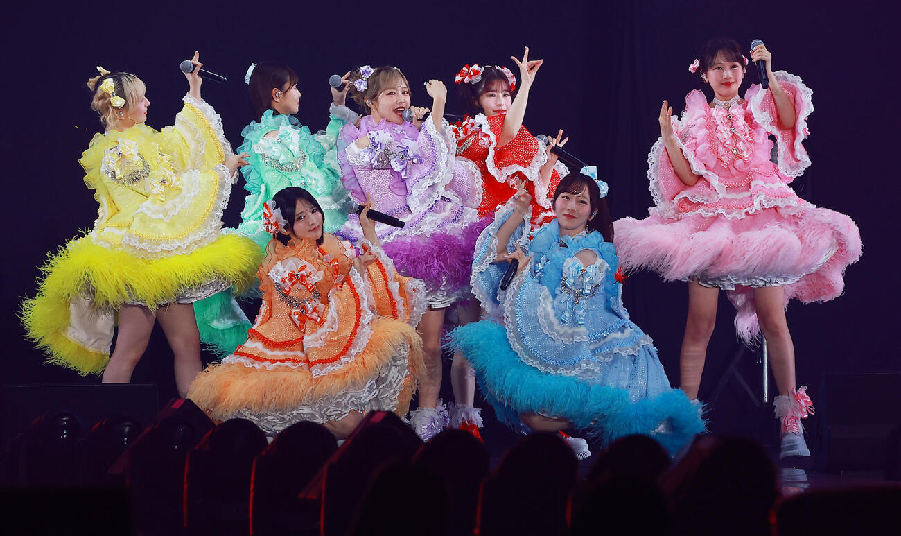 「CREATEs presents IDOL RUNWAY COLLECTION 2026 Supported by TGC」に登場したFRUITS ZIPPER（撮影・野上伸悟）