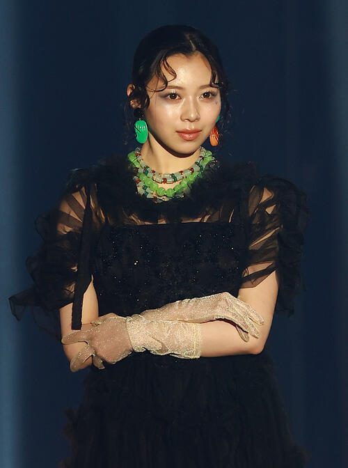 「CREATEs presents IDOL RUNWAY COLLECTION 2026 Supported by TGC」に登場した≒JOYの村山結香（撮影・野上伸悟）