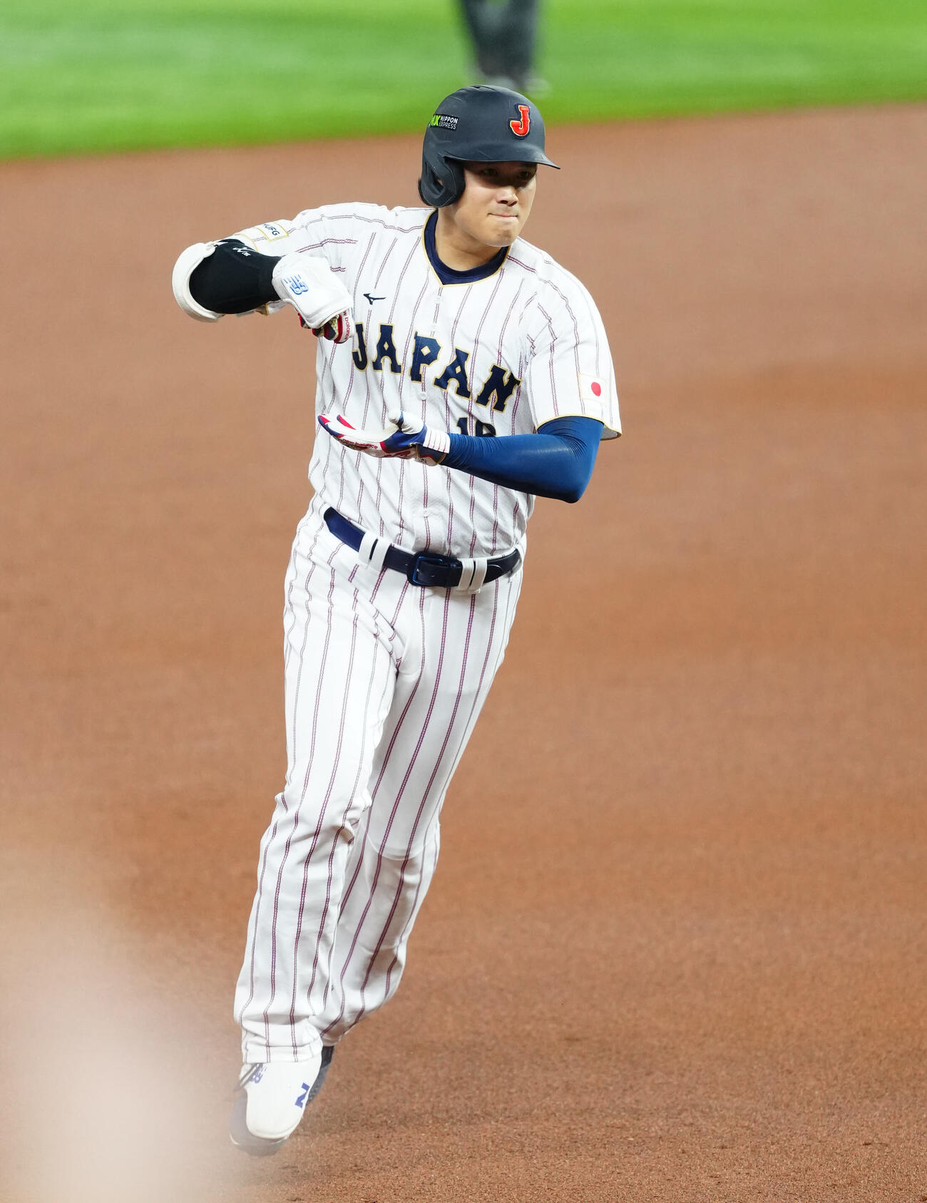 ベネズエラ戦でソロ本塁打を放ち「お茶たてポーズ」を披露する大谷（2026年3月14日撮影）