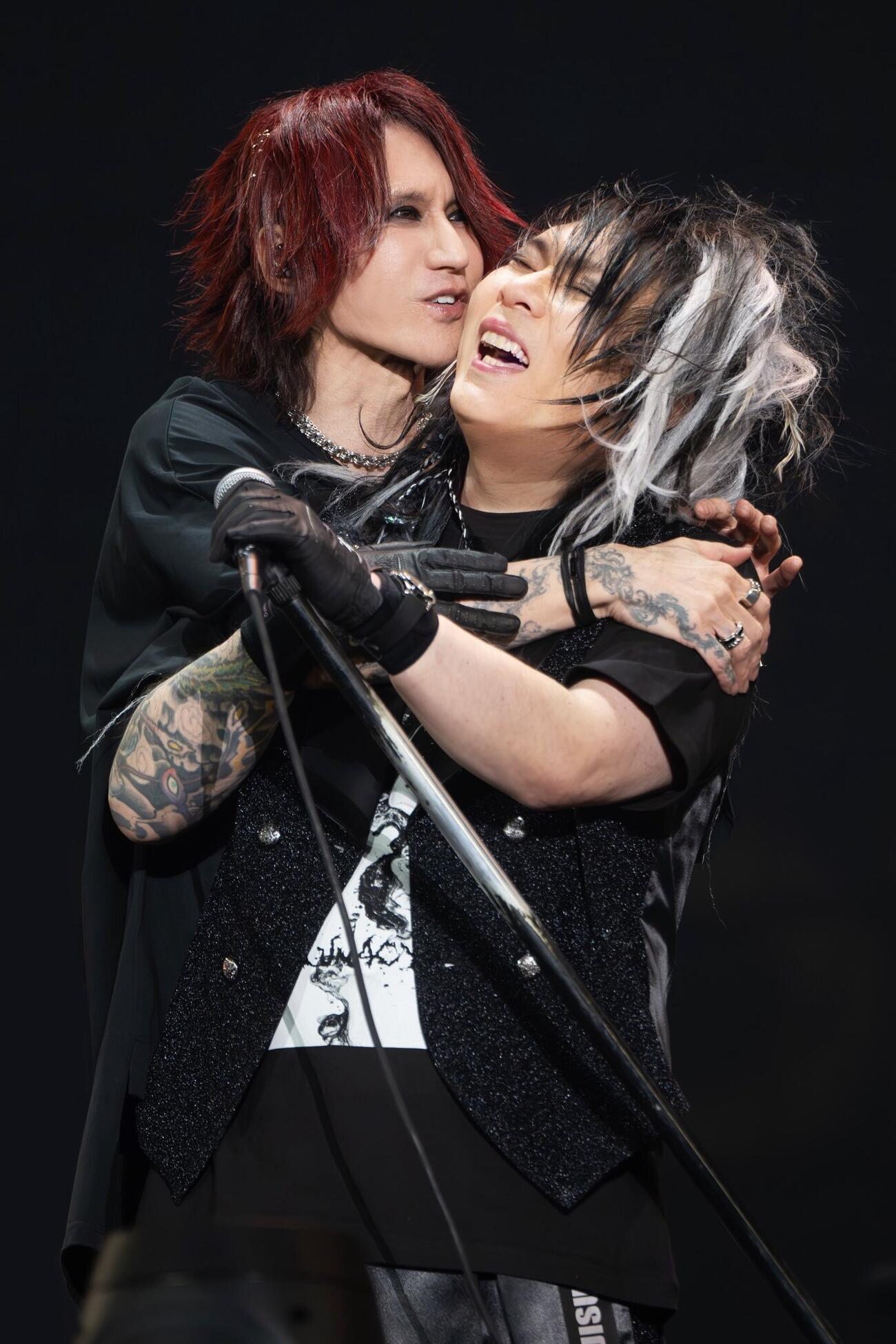 SUGIZOのXから