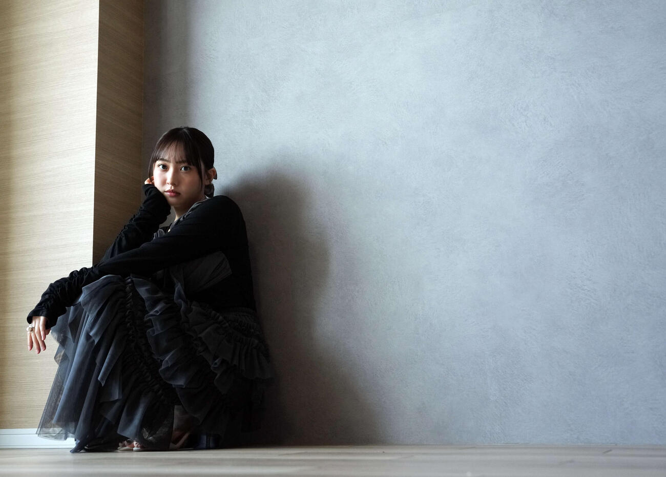 写真集の発売を前に本紙インタビューで心境を語った木﨑ゆりあ（撮影・たえ見朱実）
