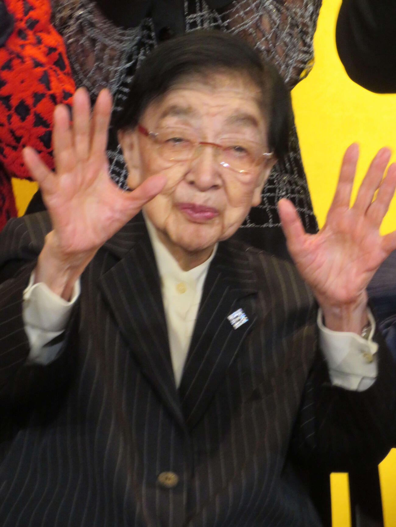 「新派・松竹新喜劇の合同喜劇公演」の記者会見を行った石井ふく子さん