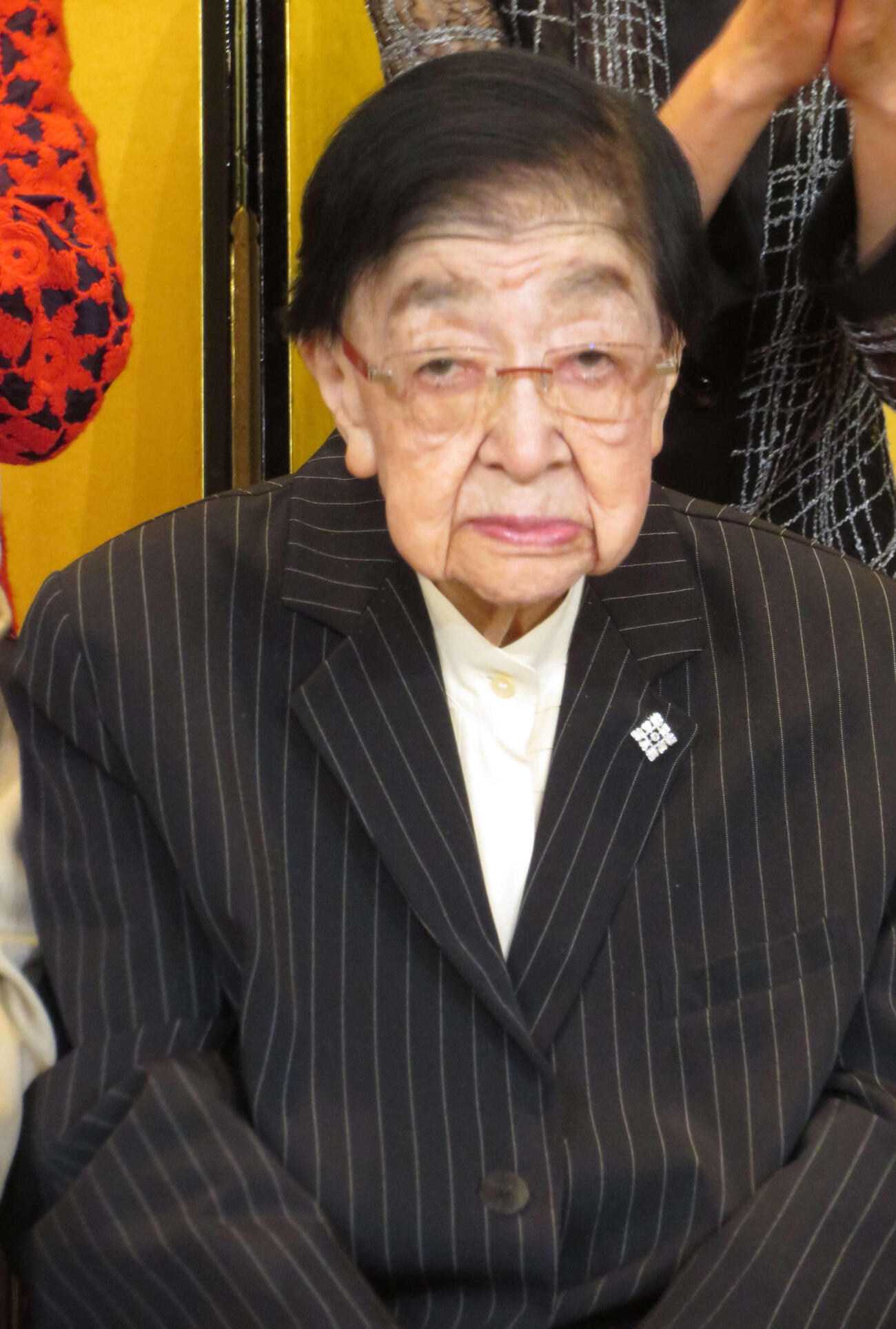 「新派・松竹新喜劇の合同喜劇公演」の記者会見を行った石井ふく子さん