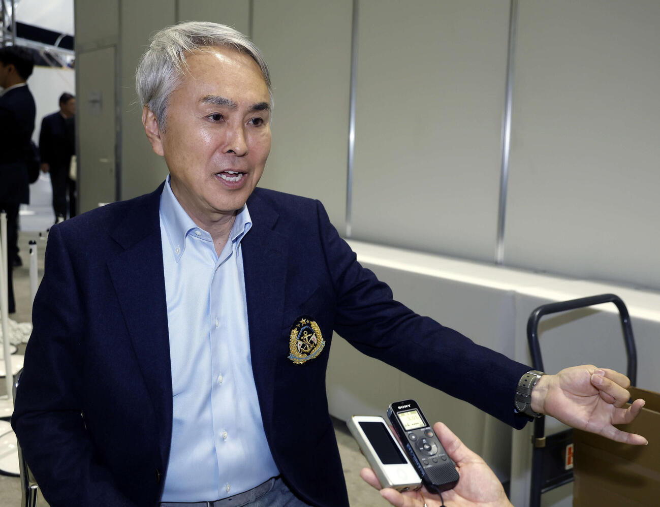 日本マリン賞2026表彰式　表彰式終了後、本紙の取材に応じた石原伸晃氏（撮影・山本朝陽）