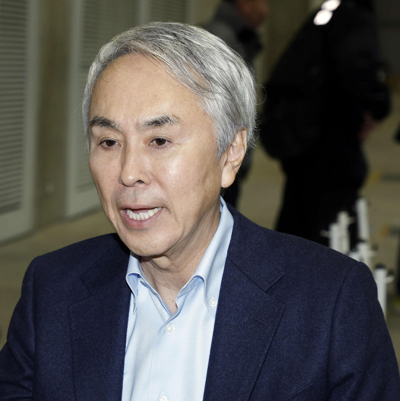 日本マリン賞2026表彰式　表彰式後、本紙の取材に応じた石原伸晃氏（撮影・山本朝陽）