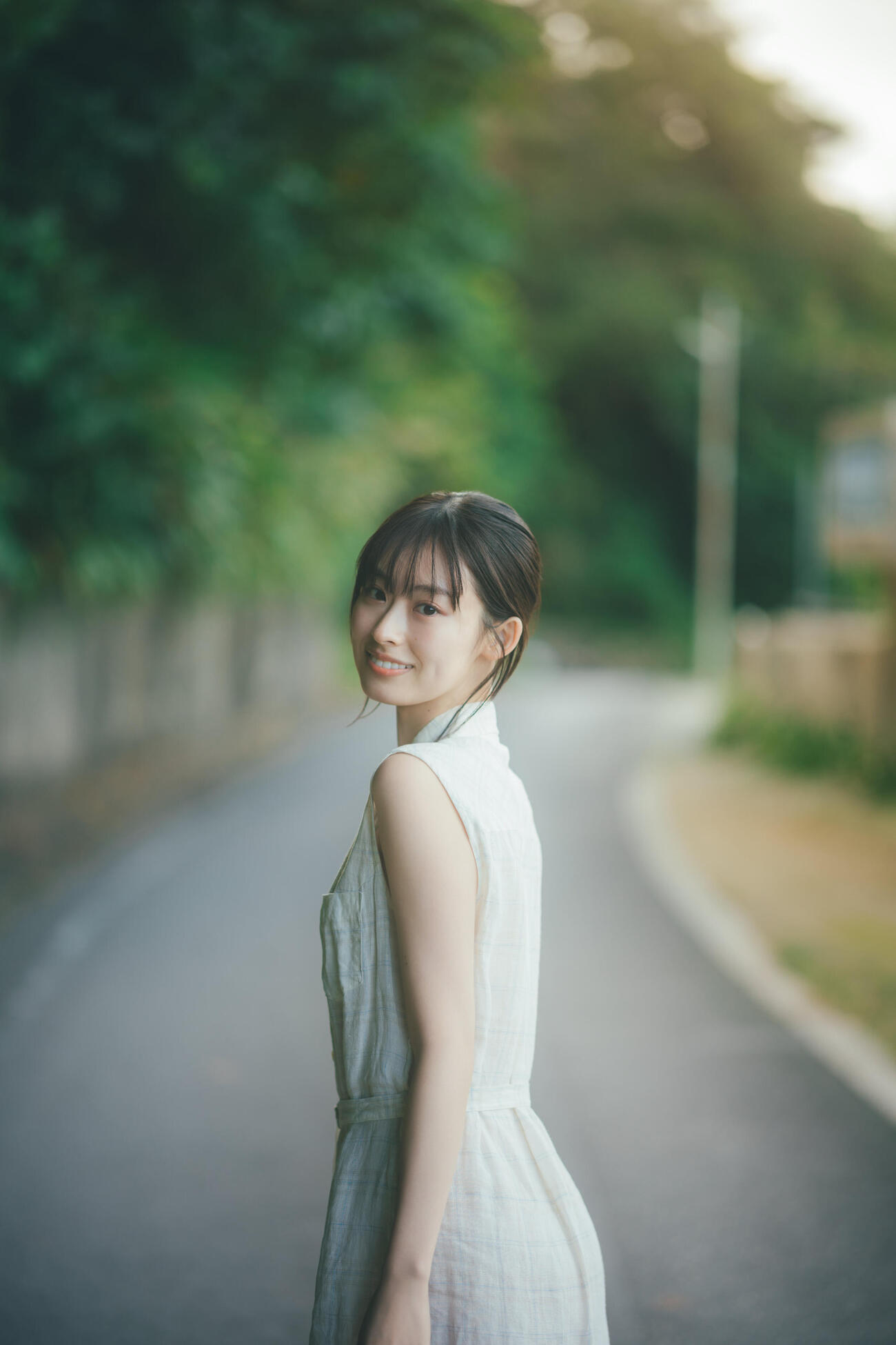 井本彩花2nd写真集「BEST，」（東京ニュース通信社刊）のワンカット
