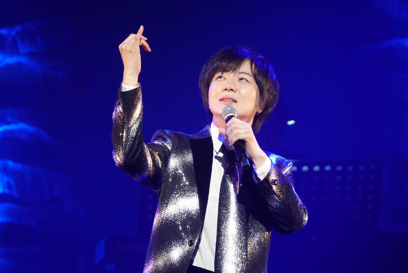 単独公演「竹島宏25周年の入り口Jewel Box～トパーズ～」を行った竹島宏