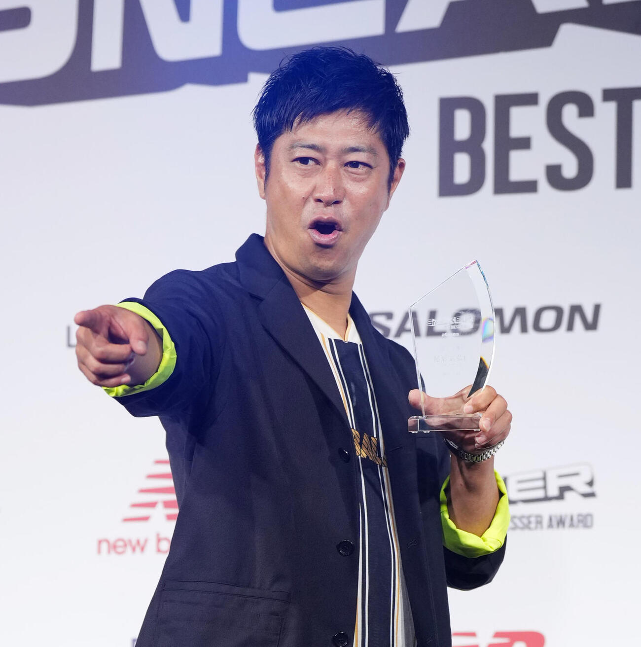 尾形貴弘＝25年7月