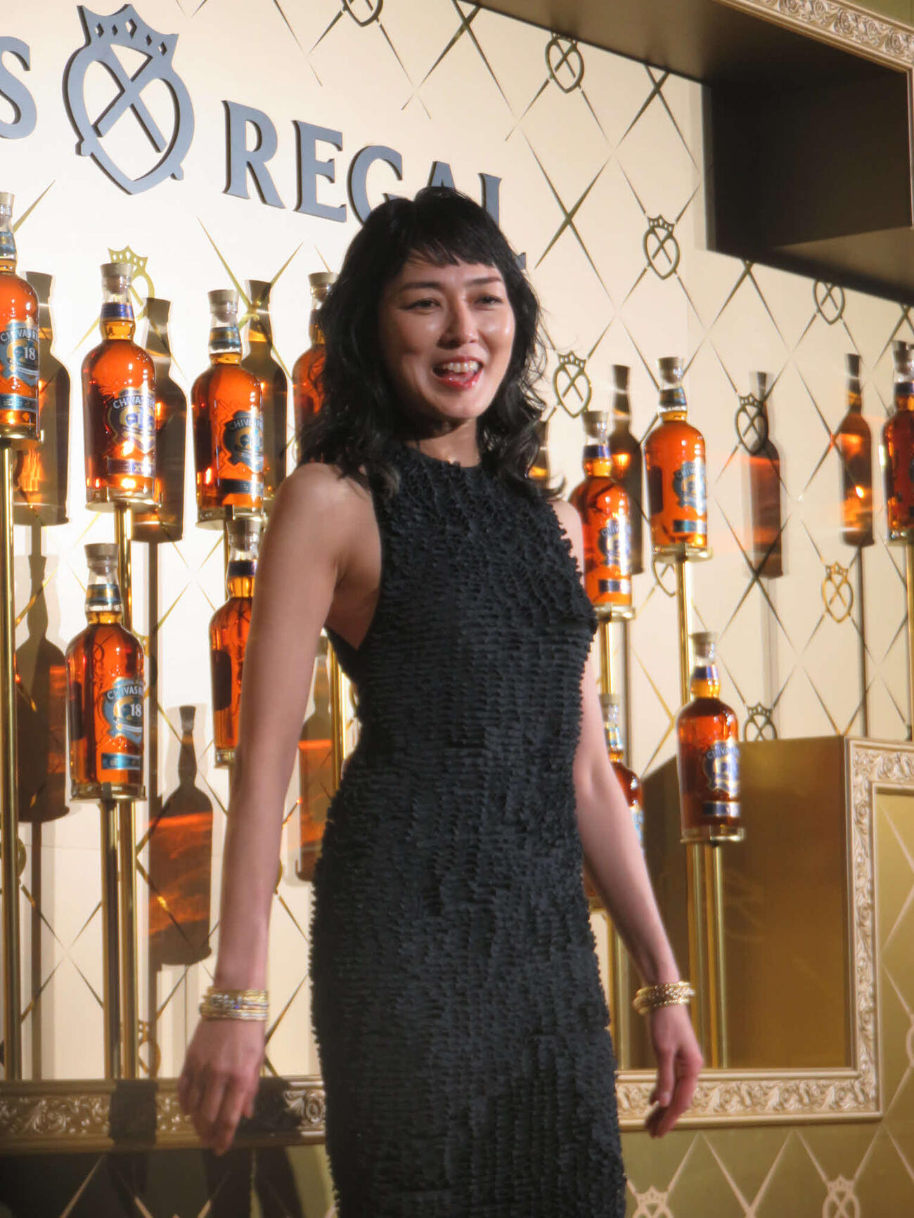 シーバスリーガルのイベントに登場した板谷由夏