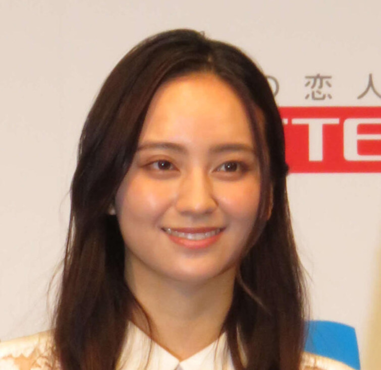 岡田結実（2024年11月撮影）
