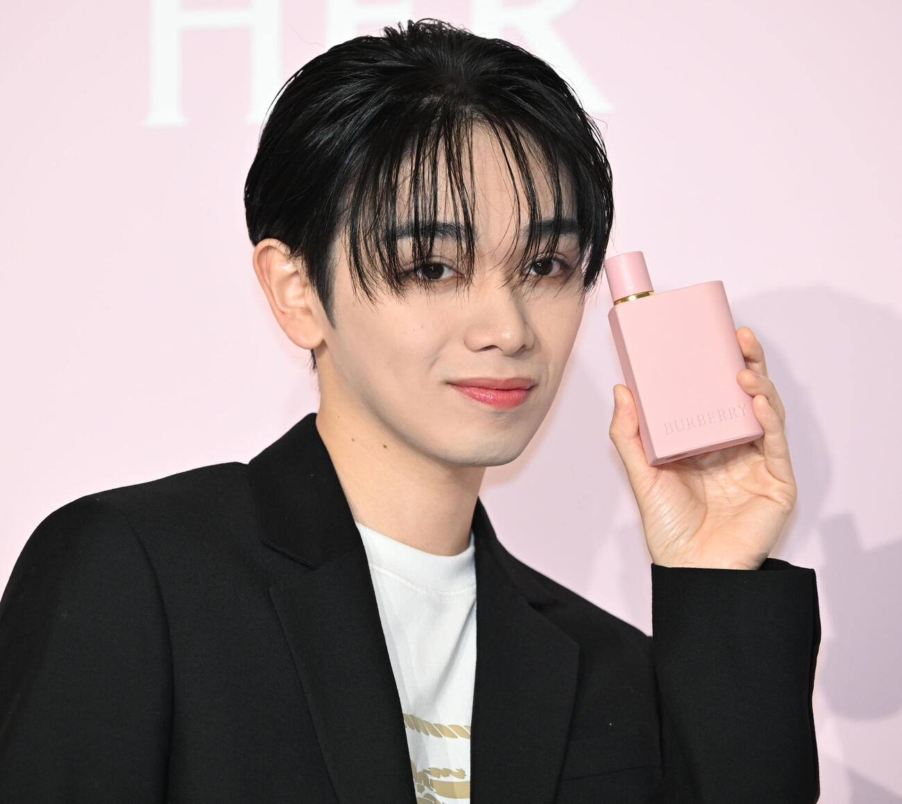 「バーバリービューティ」の新製品発表イベントに登場した宮世琉弥（撮影・千葉一成）