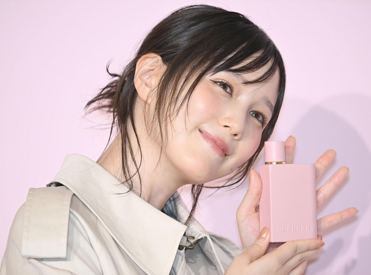 「バーバリービューティ」の新製品発表イベントに登場した本田翼（撮影・千葉一成）