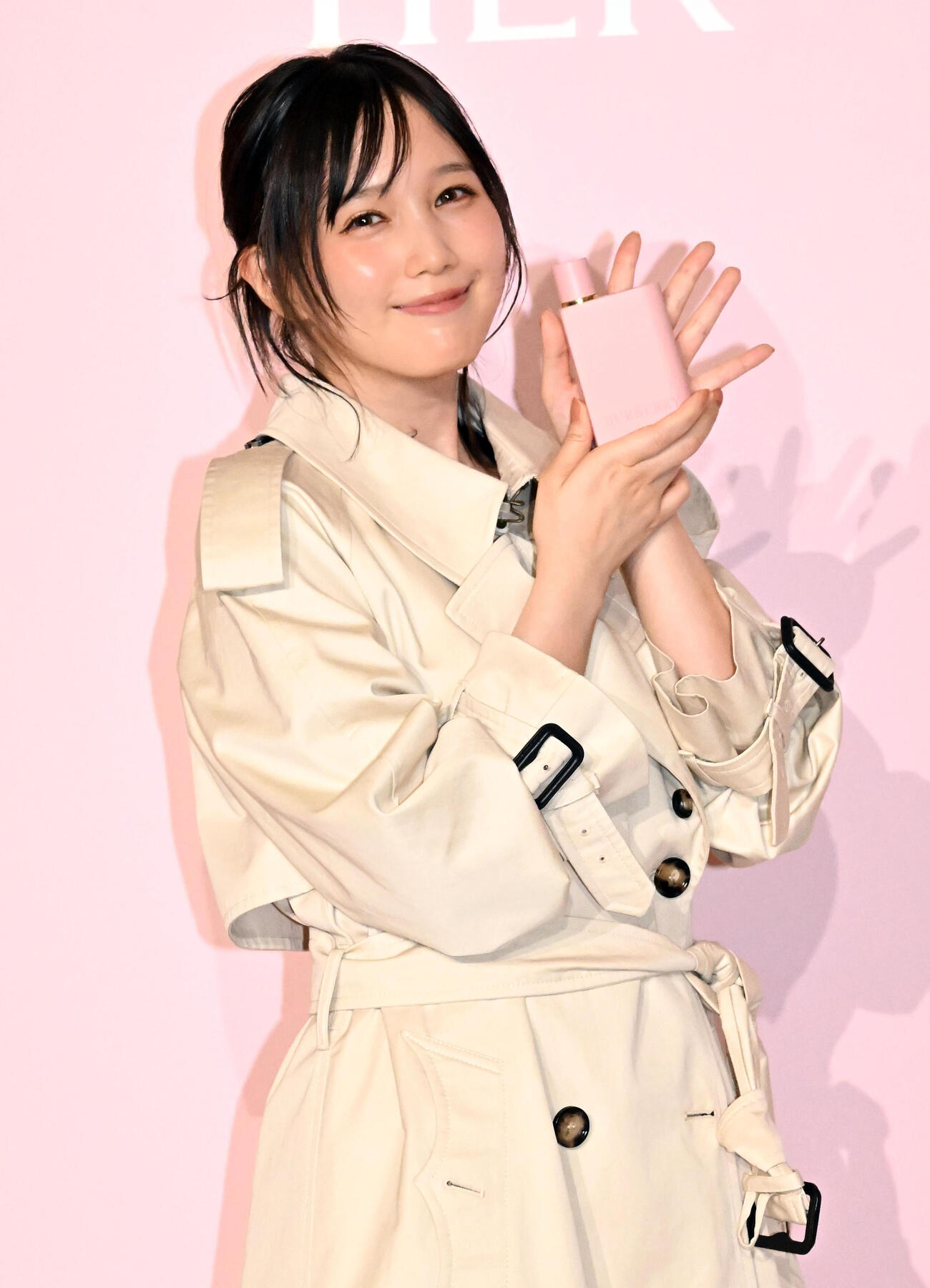 「バーバリービューティ」の新製品発表イベントに登場した本田翼（撮影・千葉一成）