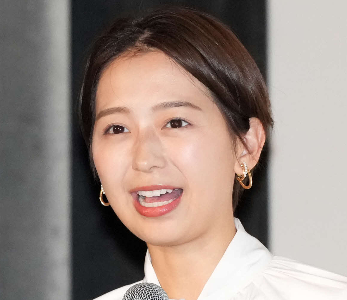 フジテレビの小室瑛莉子アナ（2024年11月撮影）