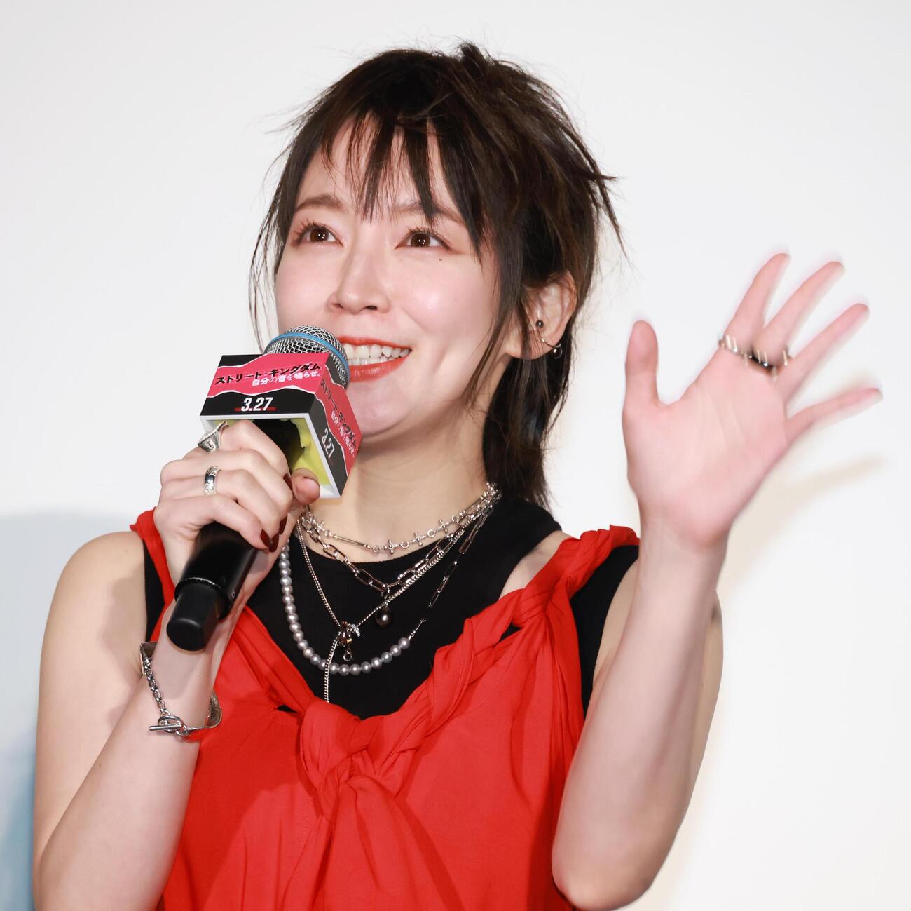 映画「ストリート・キングダム」公開記念舞台あいさつを行った吉岡里帆（撮影・中島郁夫）