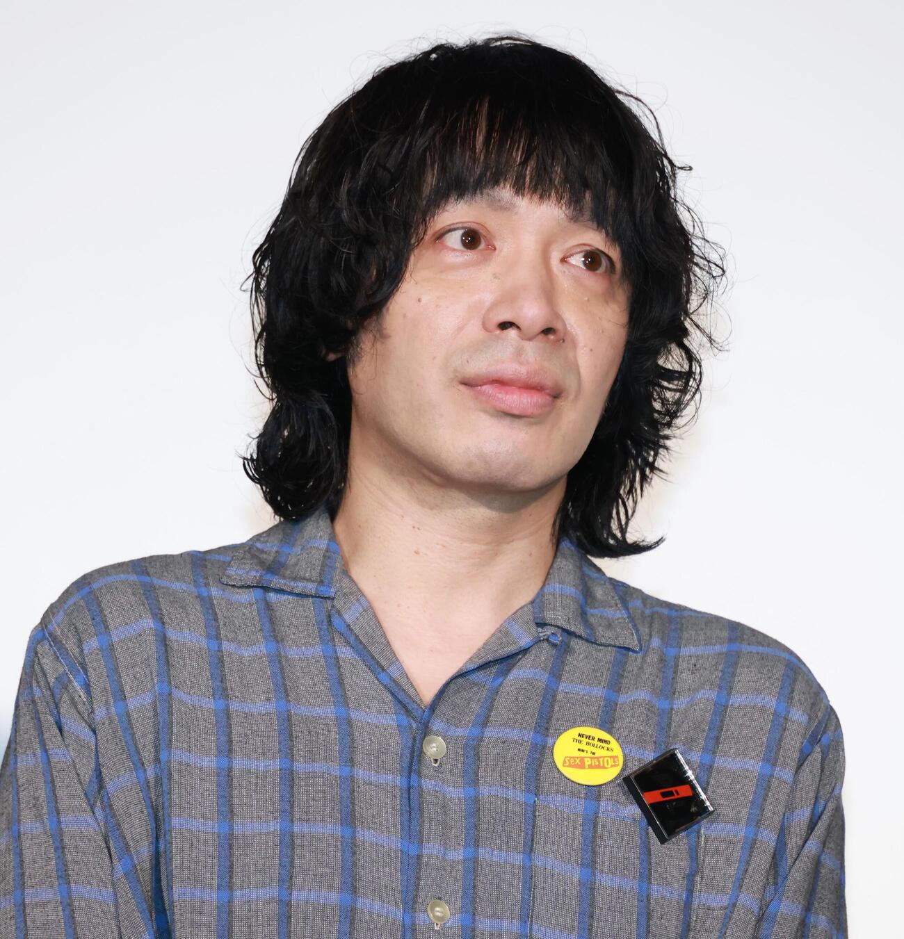 映画「ストリート・キングダム」公開記念舞台あいさつを行った峯田和伸（撮影・中島郁夫）