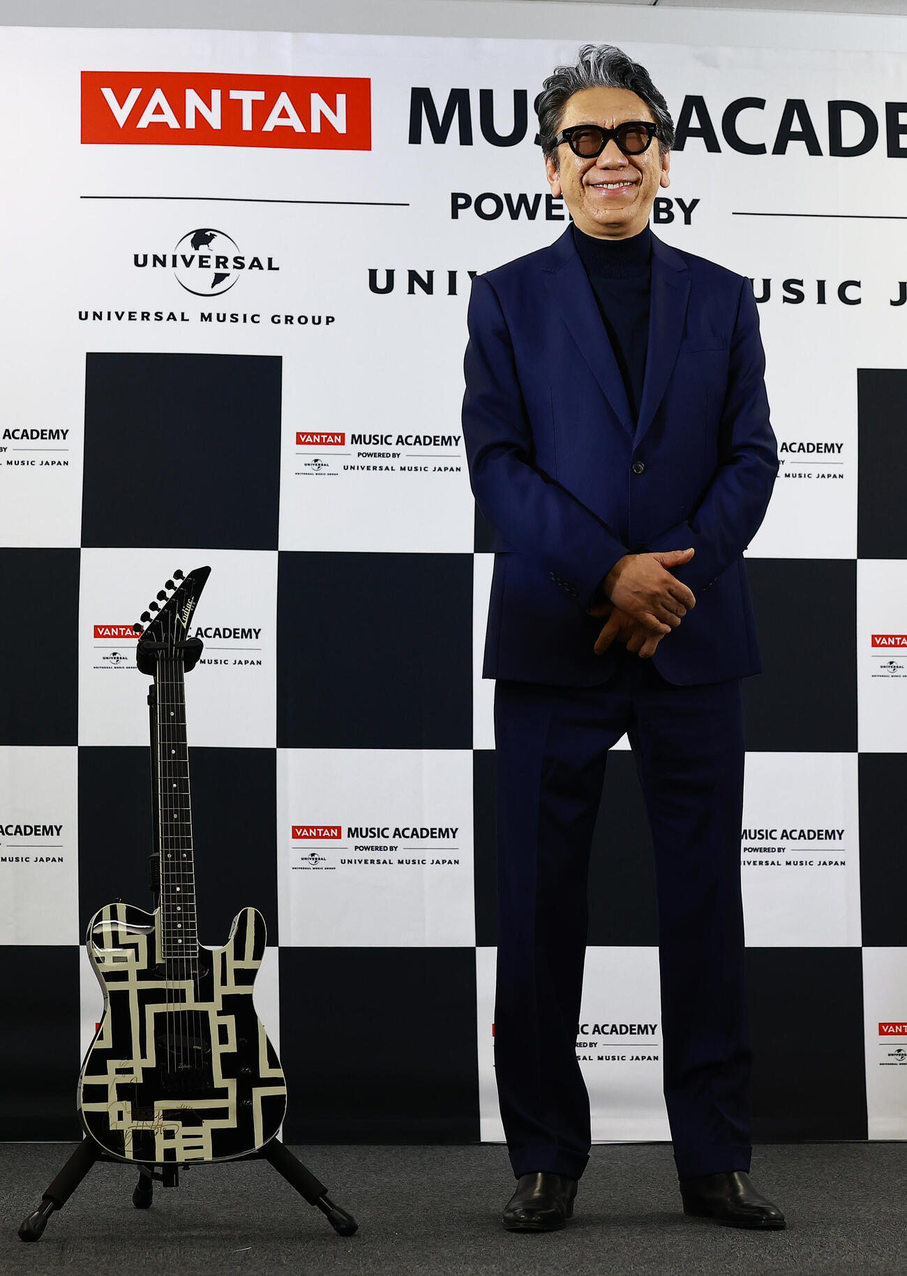 「バンタンミュージックアカデミー　POWERED BY　ユニバーサルミュージック」の開校イベントに登場した特別顧問の布袋寅泰（撮影・野上伸悟）