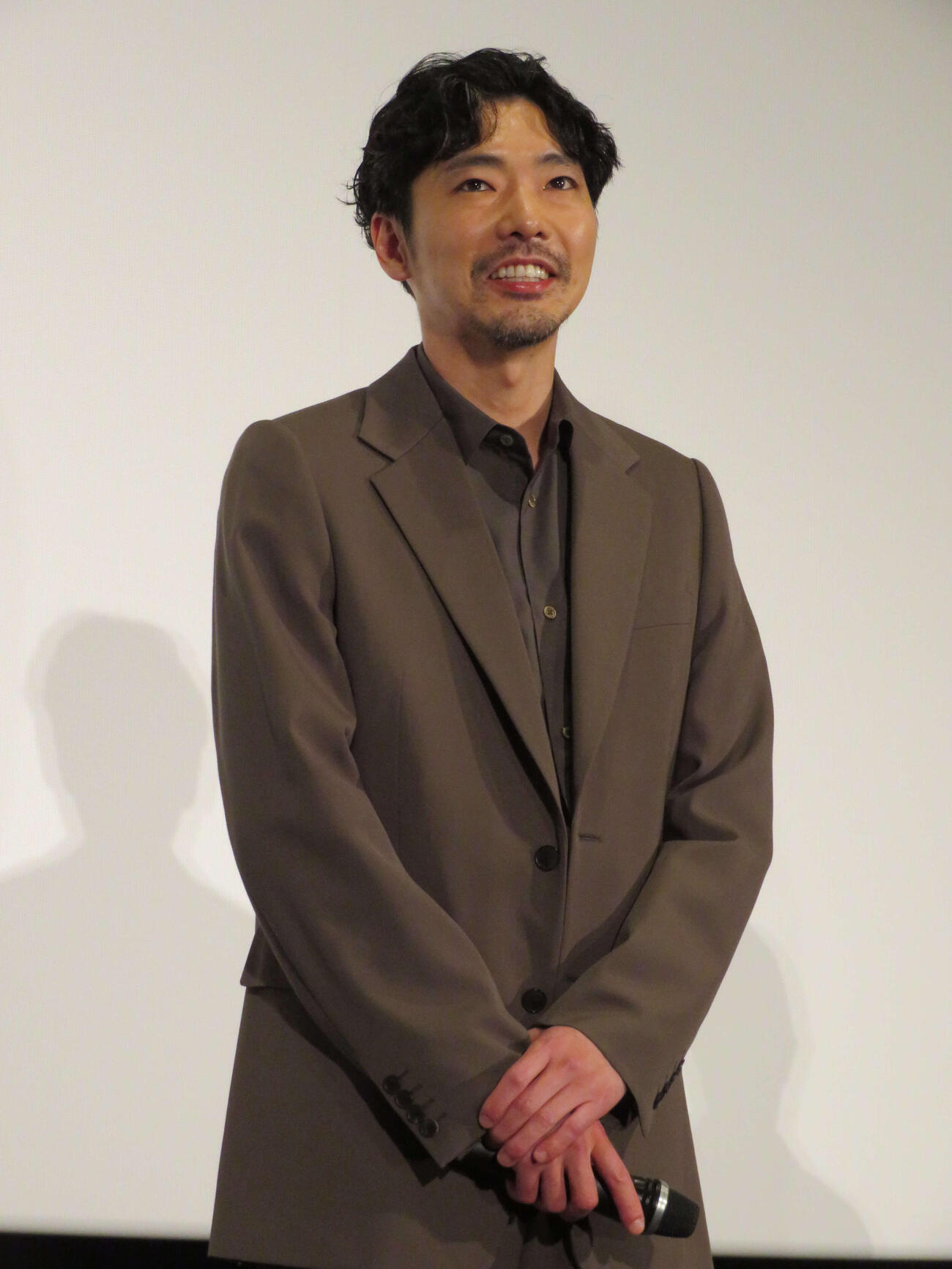 映画「木挽町のあだ討ち」大ヒット御礼舞台あいさつに登壇した柄本佑（撮影・村上幸将）