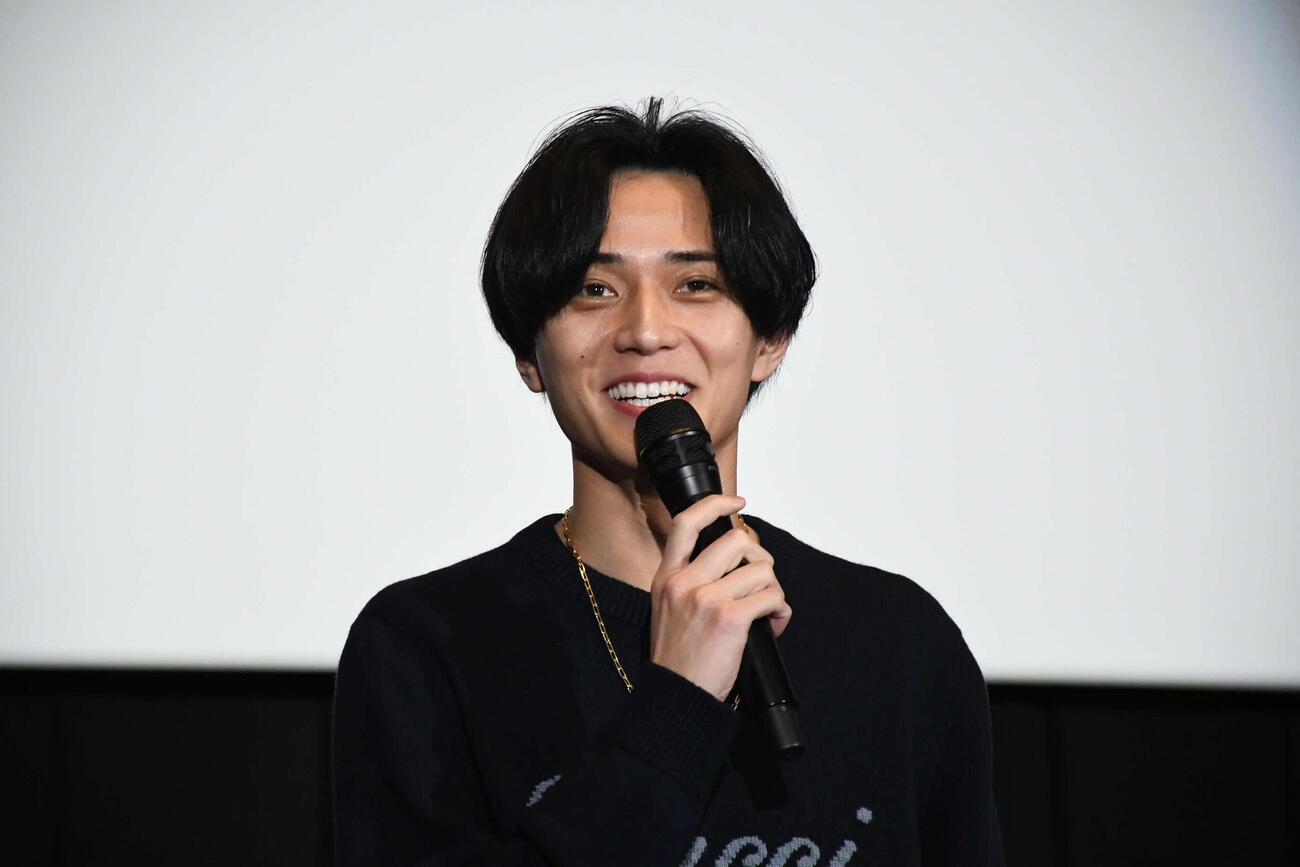 映画「鬼の花嫁」大阪舞台あいさつに登壇した永瀬廉（撮影・阪口孝志）