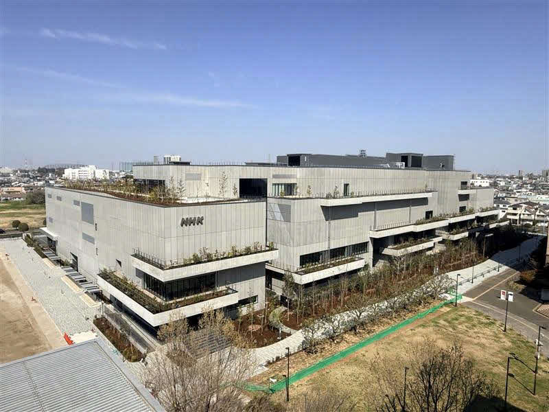 NHKの大河ドラマ・連続テレビ小説などドラマ制作の拠点して、3月末に建物が完成したNHK川口施設（仮称）東棟