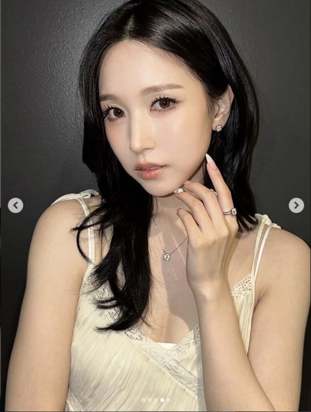 TWICE・MINAのインスタグラムから