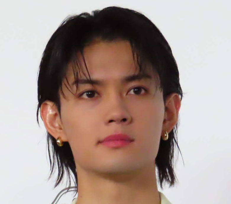佐野勇斗（2026年撮影）