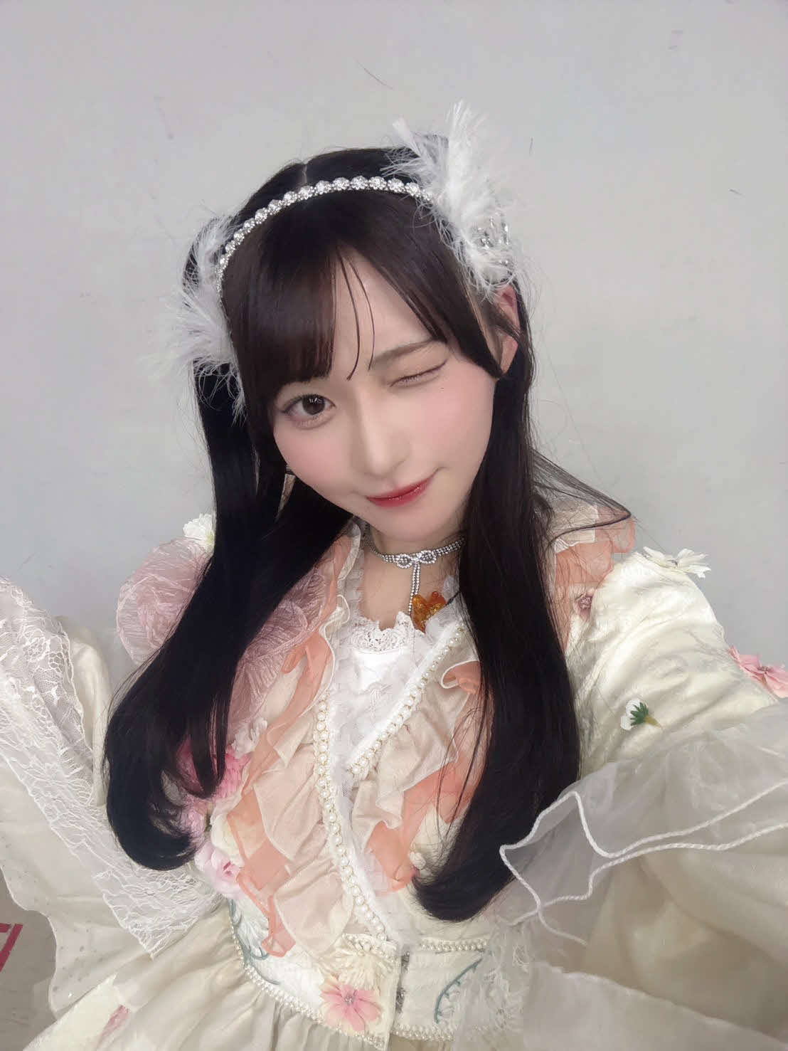 ウインクする桜ひなの
