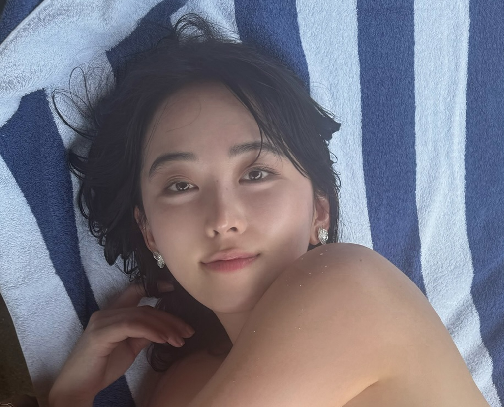 寝顔ショットを公開したおしの沙羅（おしの沙羅のインスタグラムから）