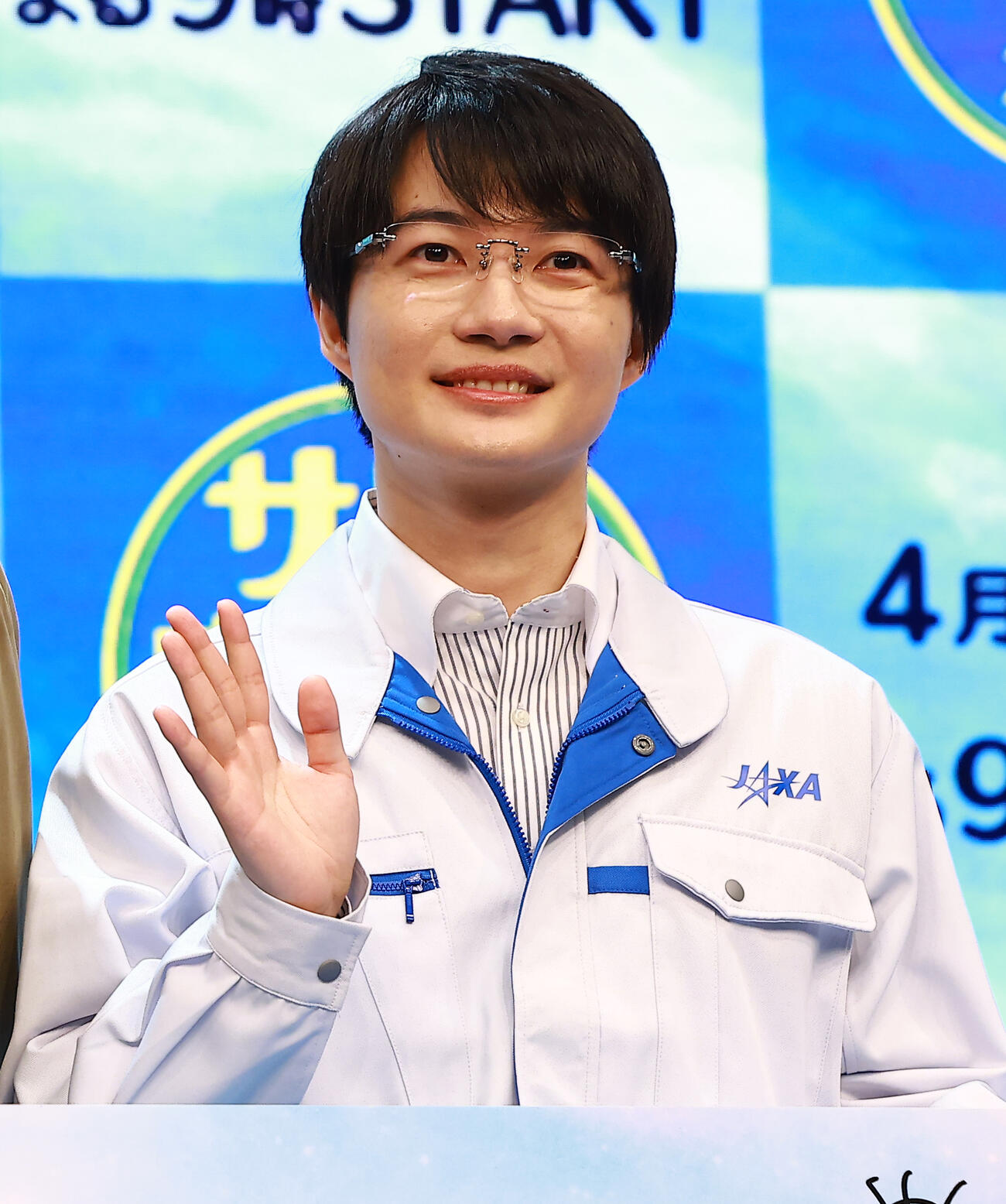 フジテレビのドラマ「サバ缶、宇宙へ行く」制作発表会見に登場した神木隆之介（撮影・野上伸悟）