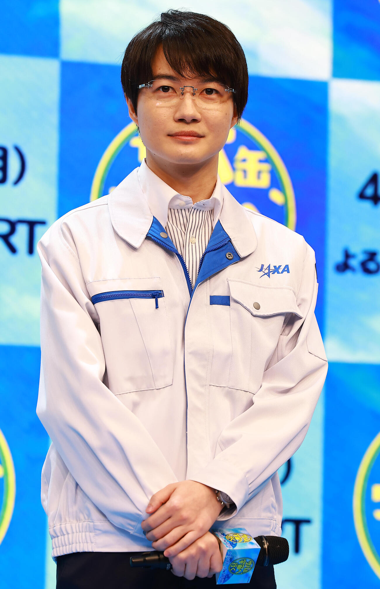 フジテレビのドラマ「サバ缶、宇宙へ行く」制作発表会見に登場した神木隆之介（撮影・野上伸悟）