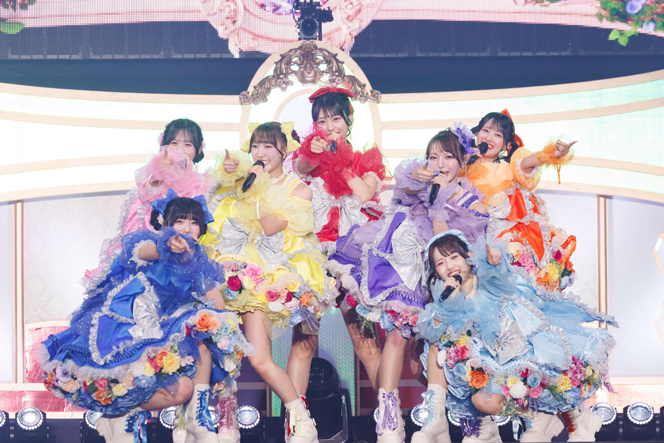 デビュー2周年記念公演を行ったSWEET STEADY（ヨシモリユウナ氏撮影）
