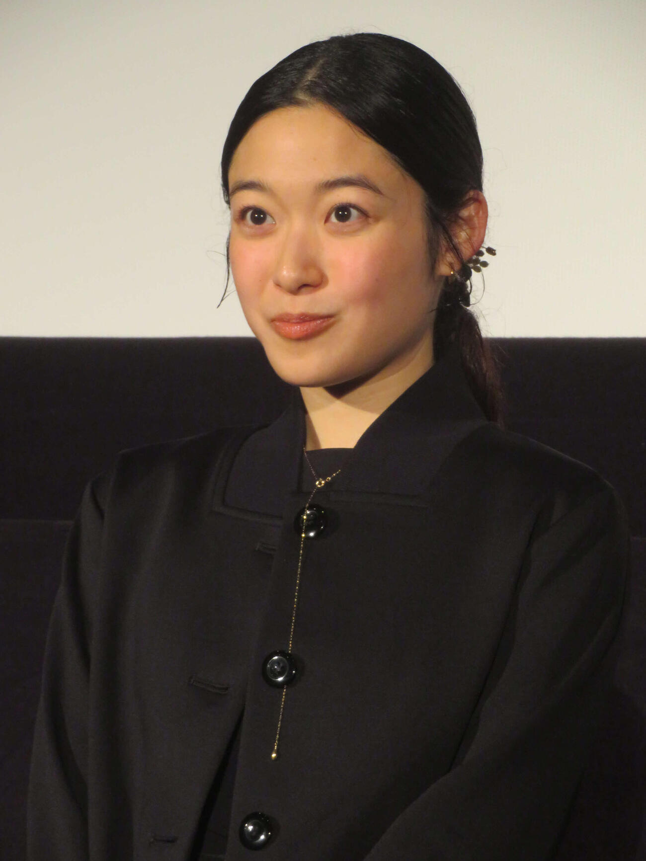 映画「幕末ヒポクラテスたち」完成披露舞台あいさつに出席した藤野涼子（撮影・川田和博）