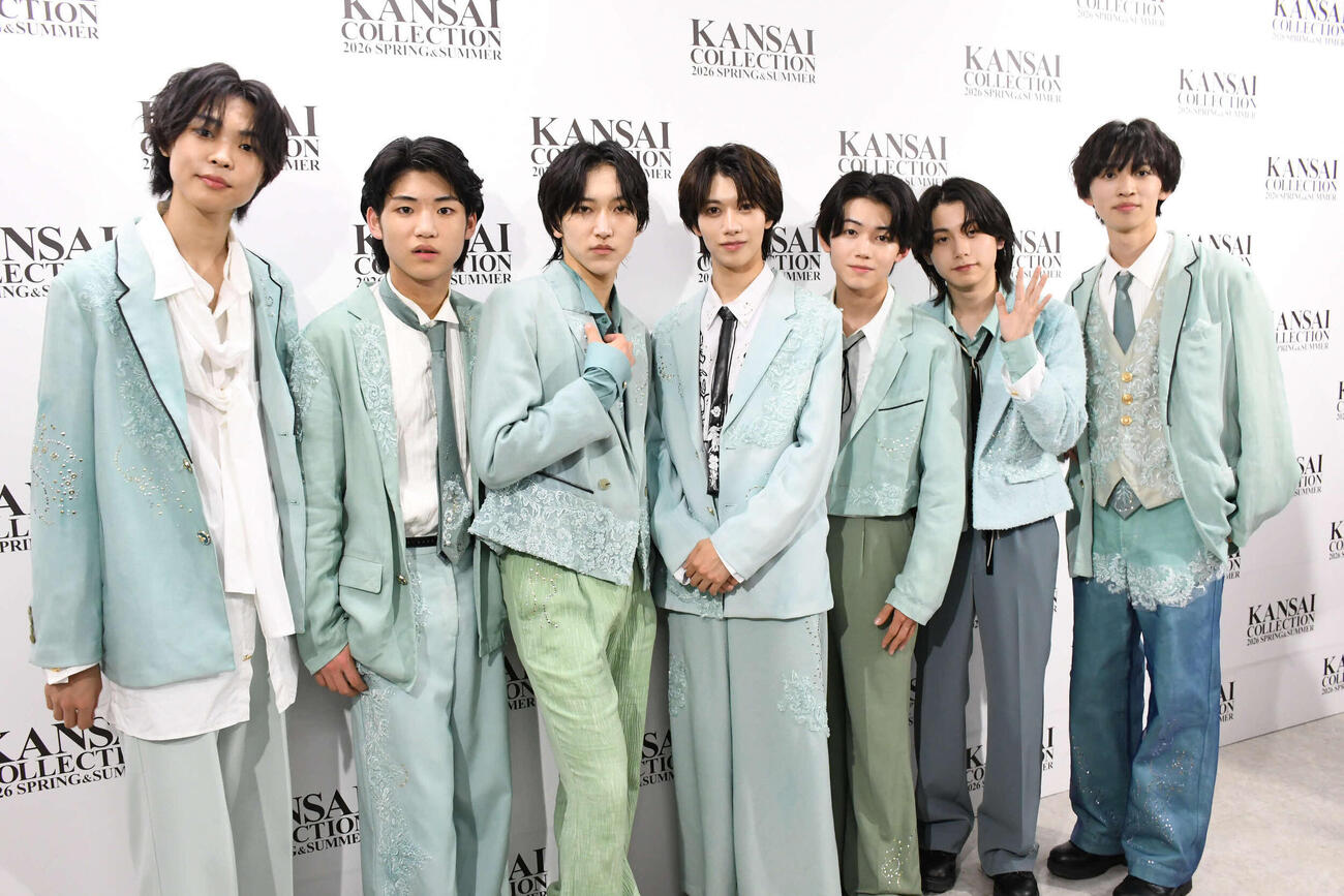 「カンサイコレクション　2026S／S」に出演したCLASS SEVEN（撮影・阪口孝志）
