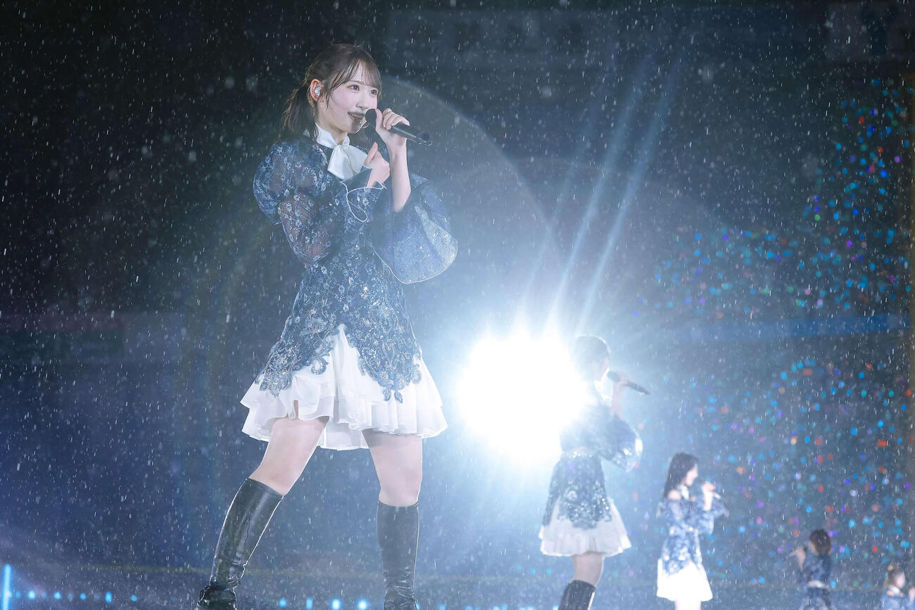 「7回目のひな誕祭」初日公演でパフォーマンスする日向坂46藤嶌果歩　（C）Seed＆FlowerLLC