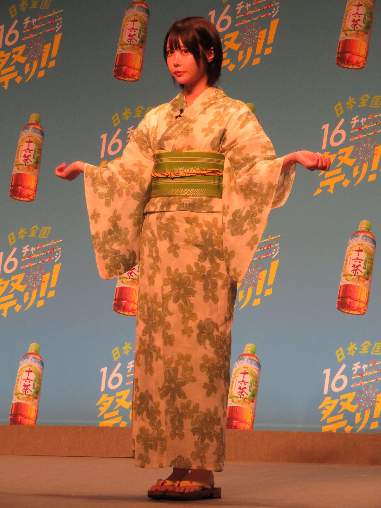 「日本全国16チャーーージ祭り！！」プレス発表会に、浴衣姿で登場した、あの（撮影・村上幸将）